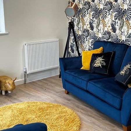 Ulverston Stunning 1 Bedroom Apartment ภายนอก รูปภาพ